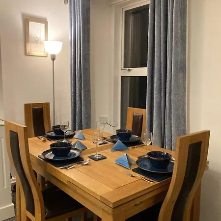 Beautiful Apartment One Double Bedroom With Additional Single Bed And One Single Bedroom With A Sofa Bed In Lounge Plymouth Exterior photo