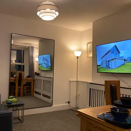 Beautiful Apartment One Double Bedroom With Additional Single Bed And One Single Bedroom With A Sofa Bed In Lounge Plymouth Exterior photo